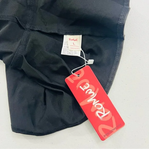 Romwe New With Tags Faux Leather Gothic Alternative Skirt With Zipper Pleated - Picture 5 of 8